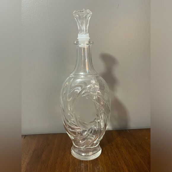 Vintage 1970s Italian Clear Glass Decanter Bottle with Stopper - Picture 2 of 12